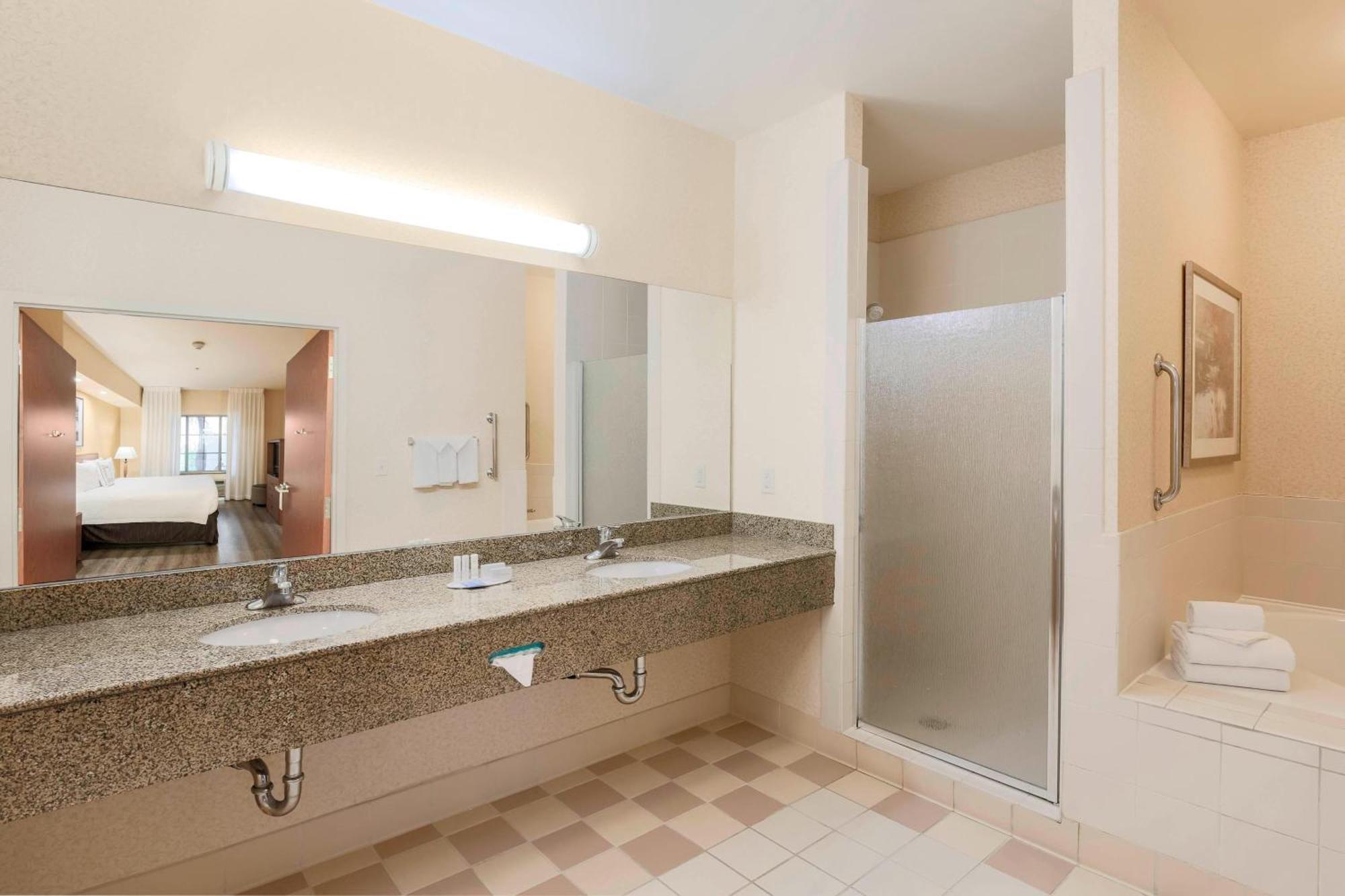 Fairfield Inn & Suites טמקולה מראה חיצוני תמונה