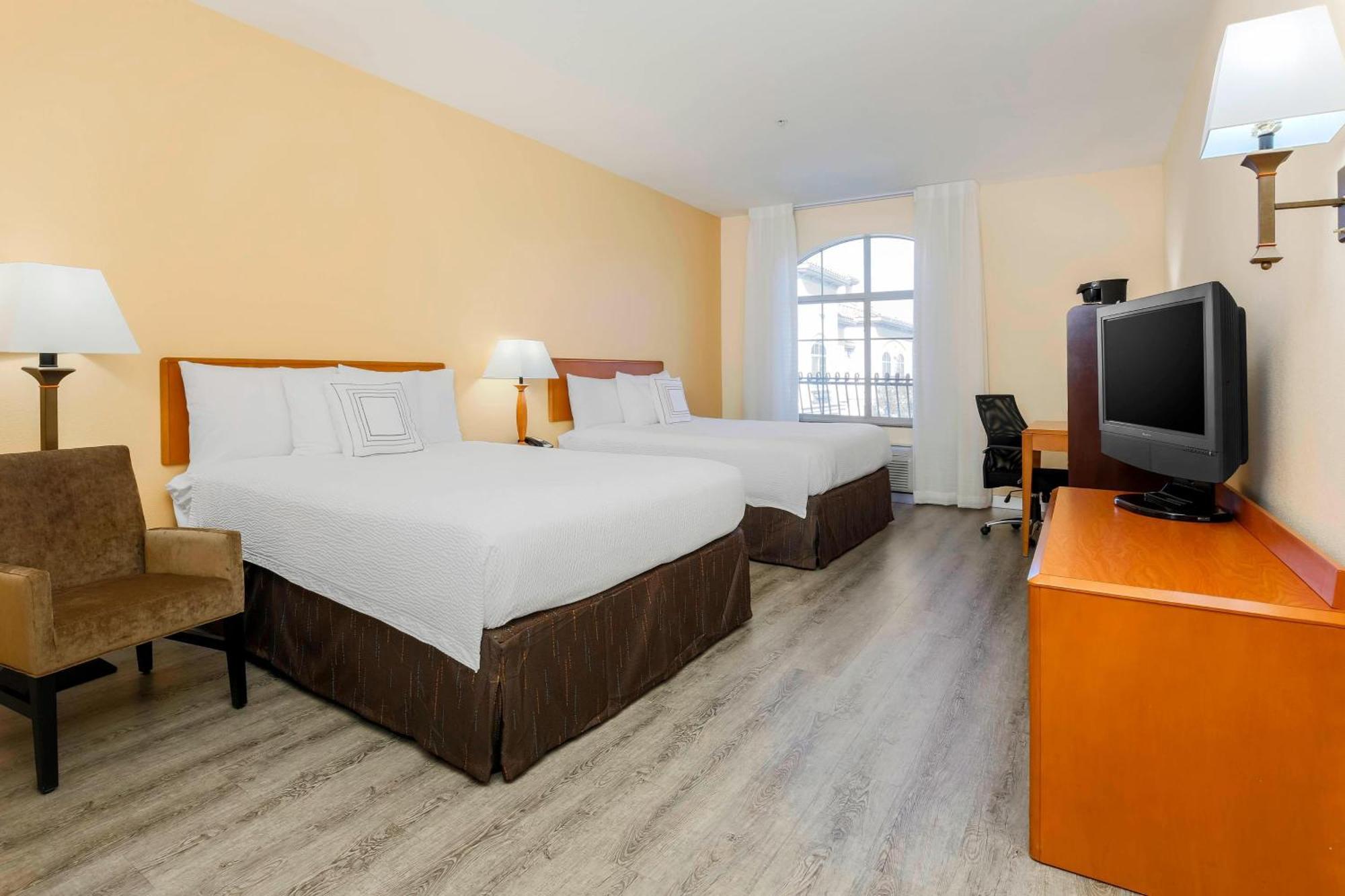 Fairfield Inn & Suites טמקולה מראה חיצוני תמונה