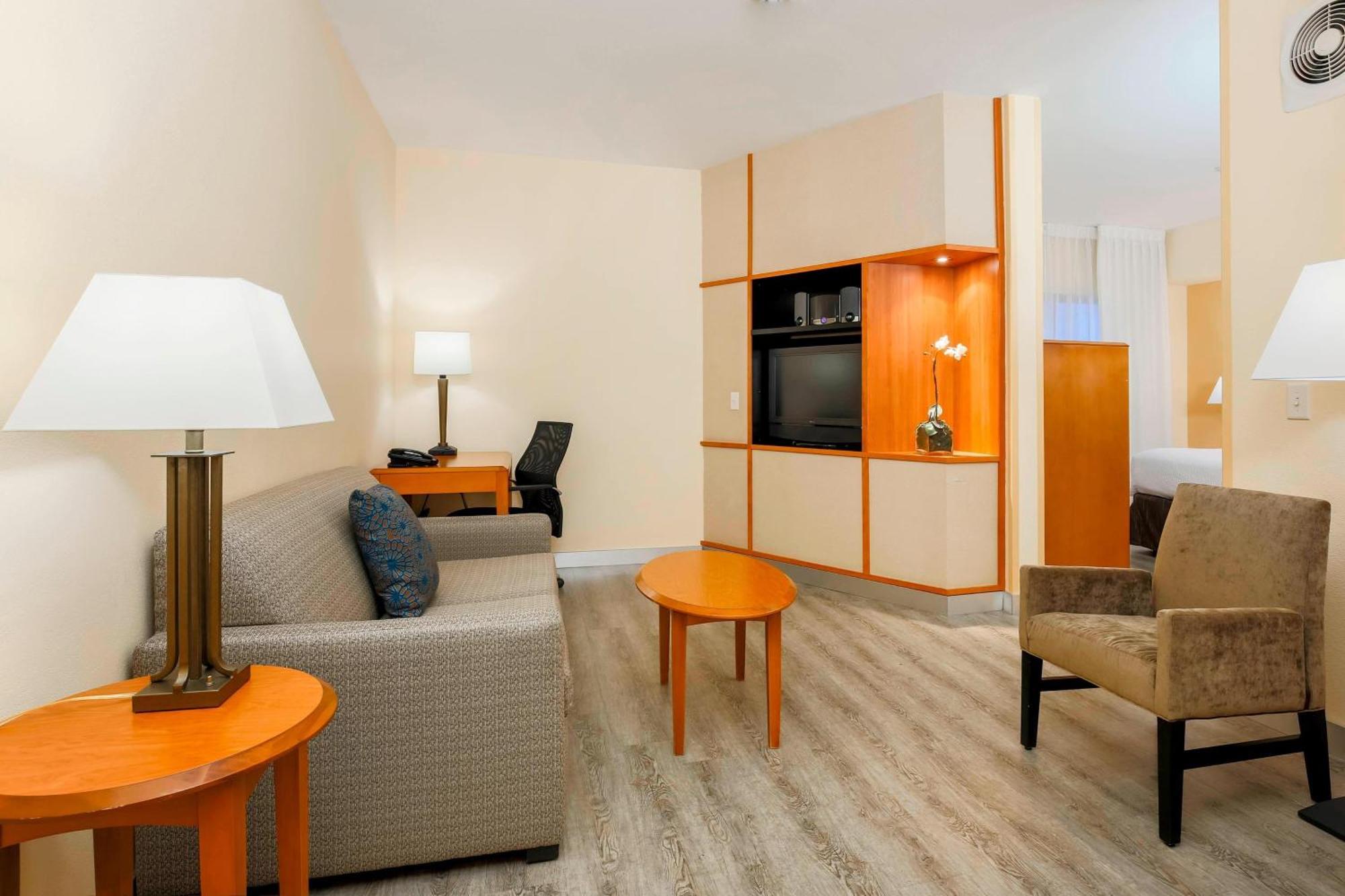 Fairfield Inn & Suites טמקולה מראה חיצוני תמונה