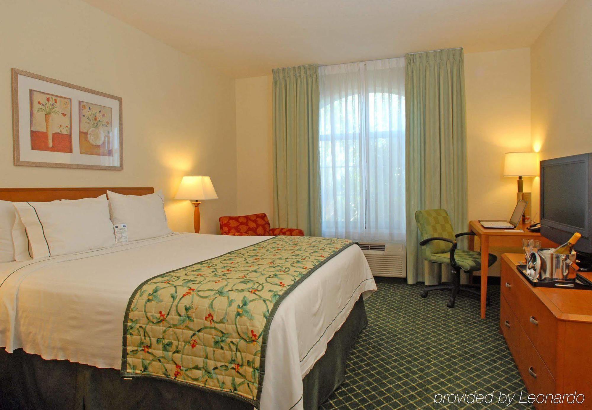 Fairfield Inn & Suites טמקולה מראה חיצוני תמונה